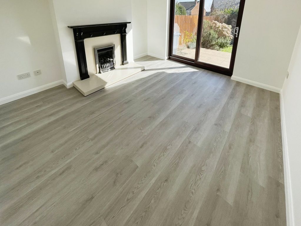 Property photo 3 of 18 Rear Reception Room