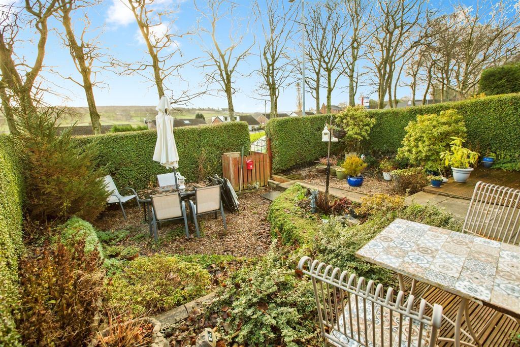 Property photo 2 of 16