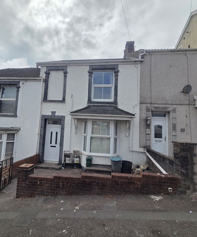 Property photo 1 of 6