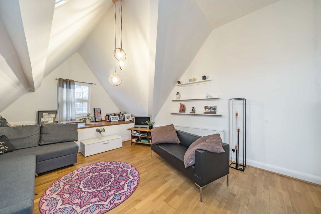 Property photo 2 of 5