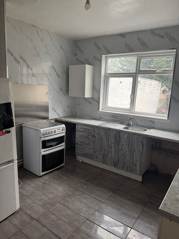 Property photo 2 of 11 Property