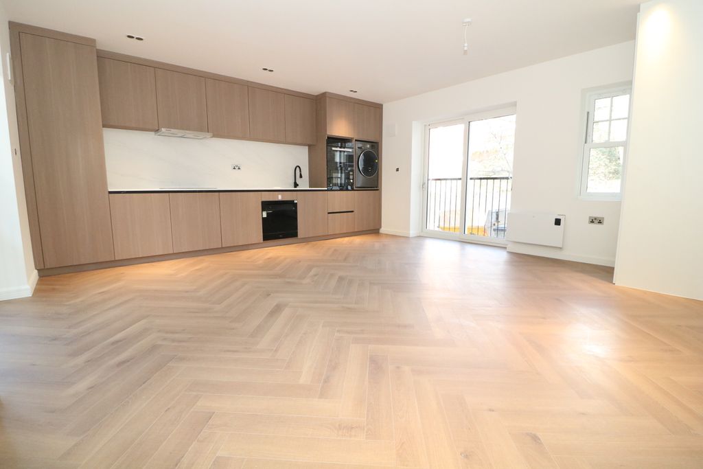 Property photo 2 of 6