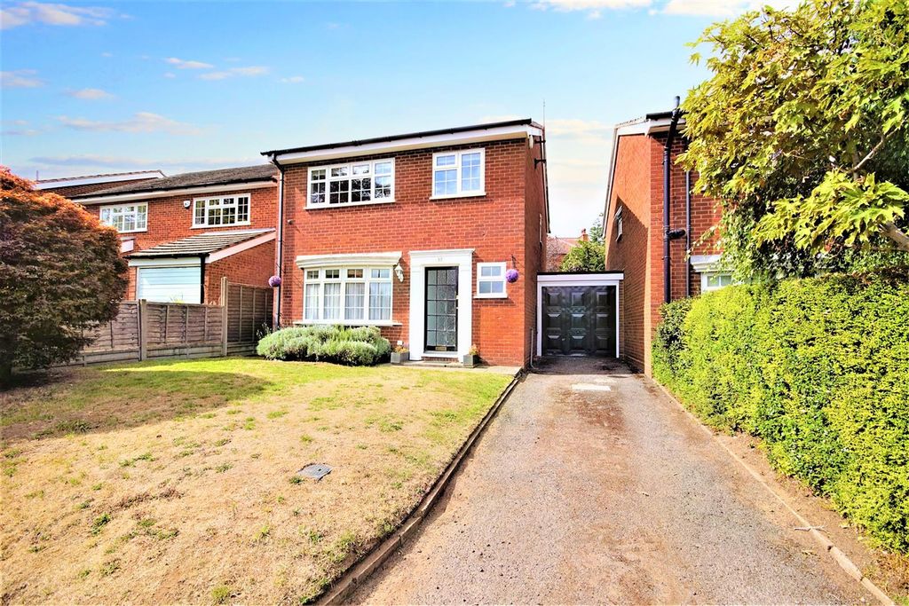 Property photo 1 of 16 Front Aspect