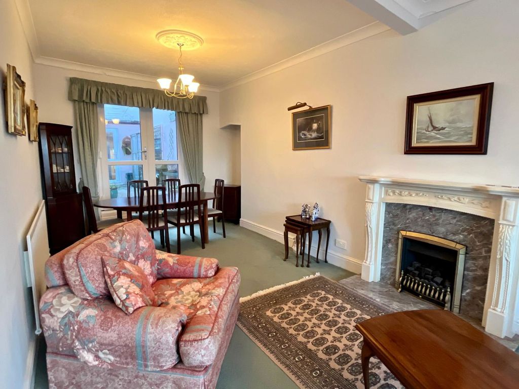 Property photo 3 of 29