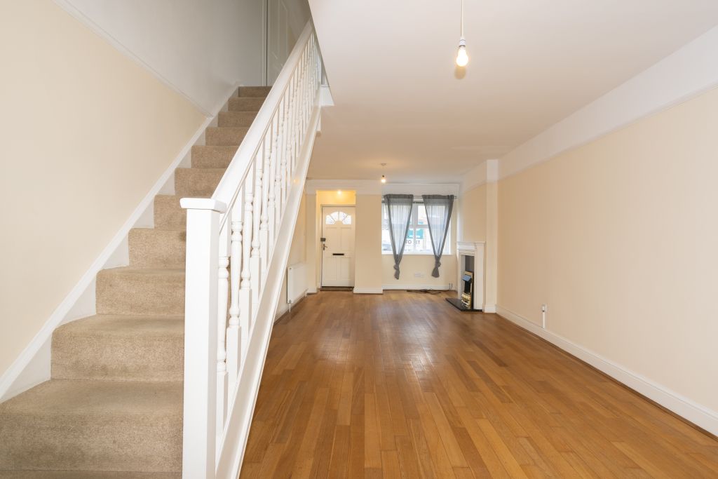 Property photo 3 of 11 2O4A6470