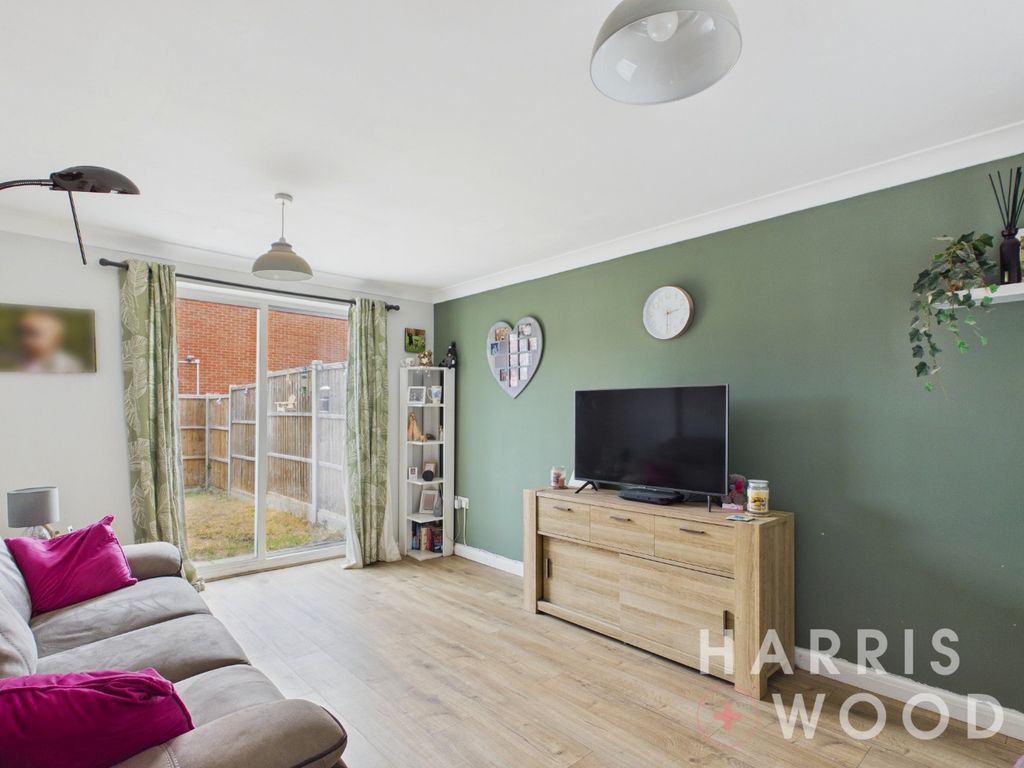 Property photo 3 of 13 5266422