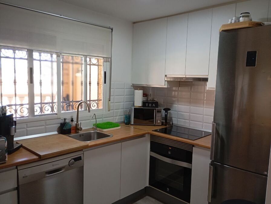 Property photo 2 of 35