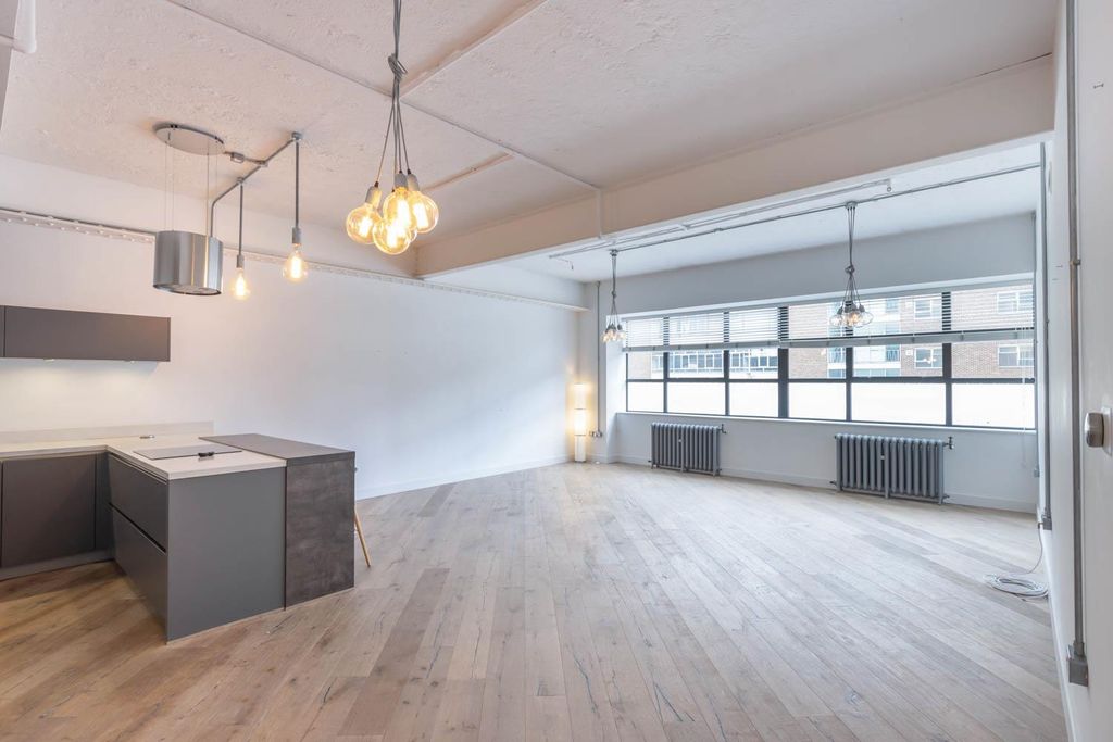 Property photo 3 of 18 Living Area