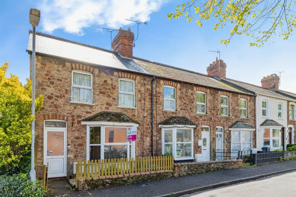 Property photo 1 of 17