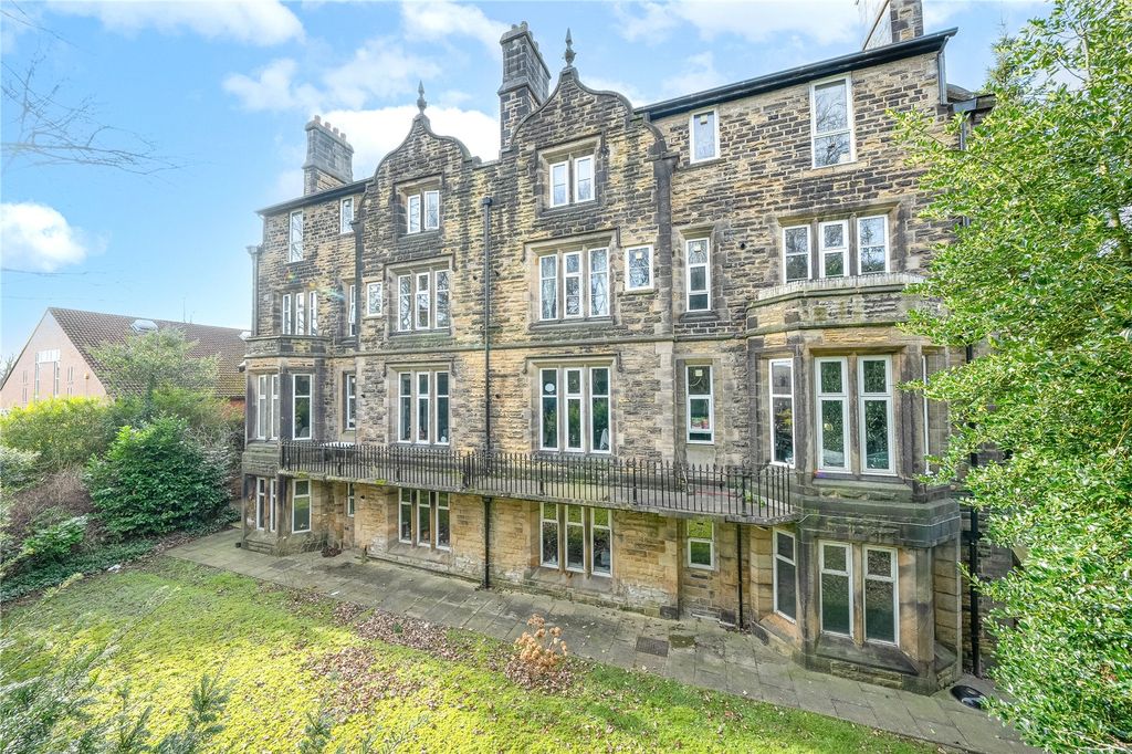 Property photo 2 of 15 Picture No. 17