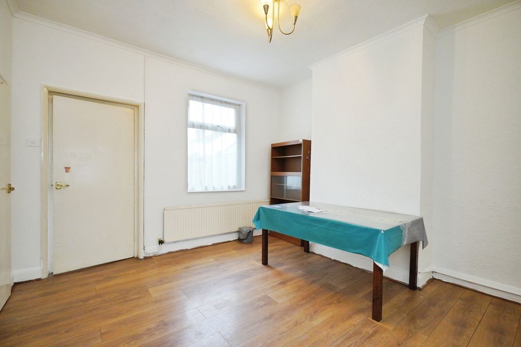 Property photo 3 of 20 Dining Room