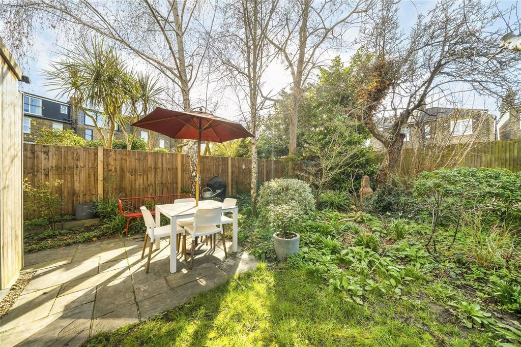 Property photo 3 of 9