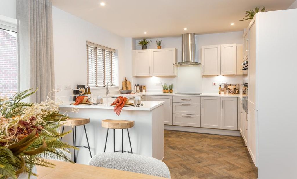 Property photo 3 of 8 Dandara - Zoopla -