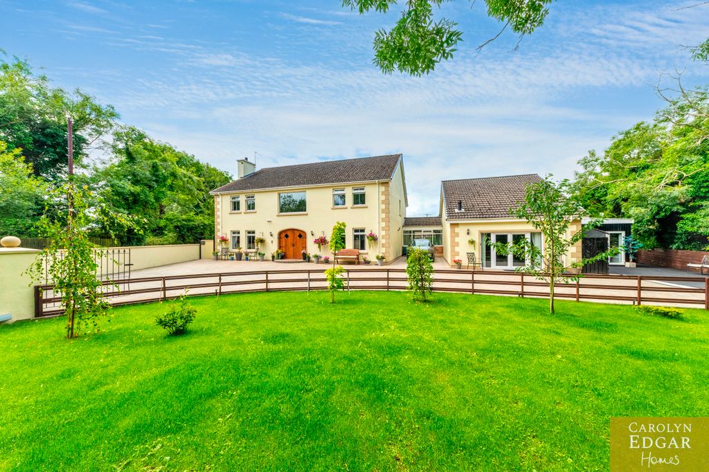 Property photo 1 of 84 013