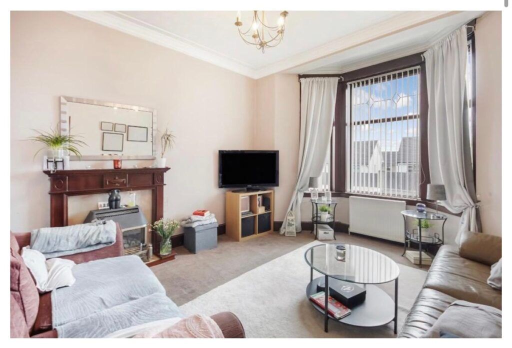 Property photo 2 of 8