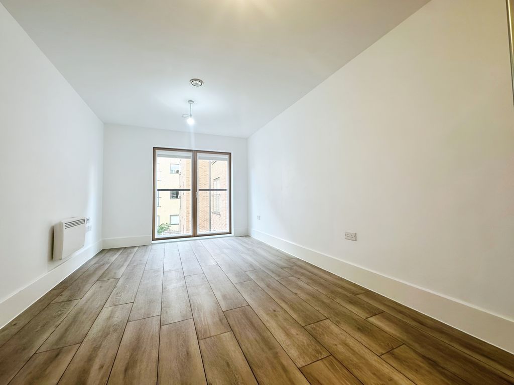 Property photo 2 of 7 Lounge