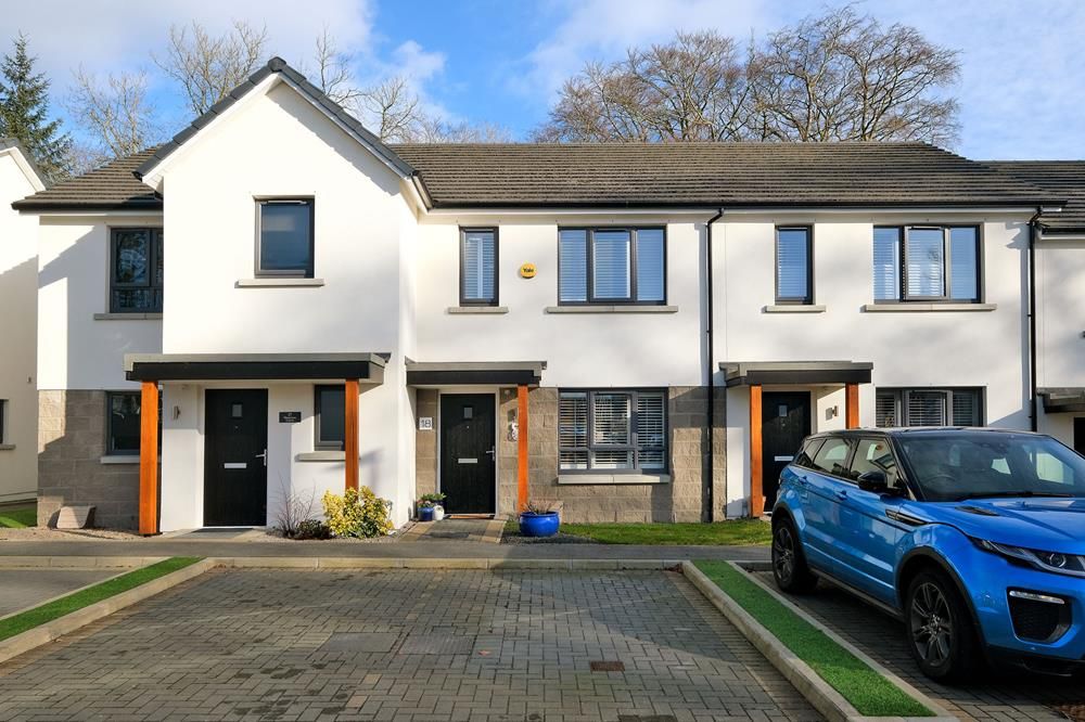 Property photo 1 of 12 External