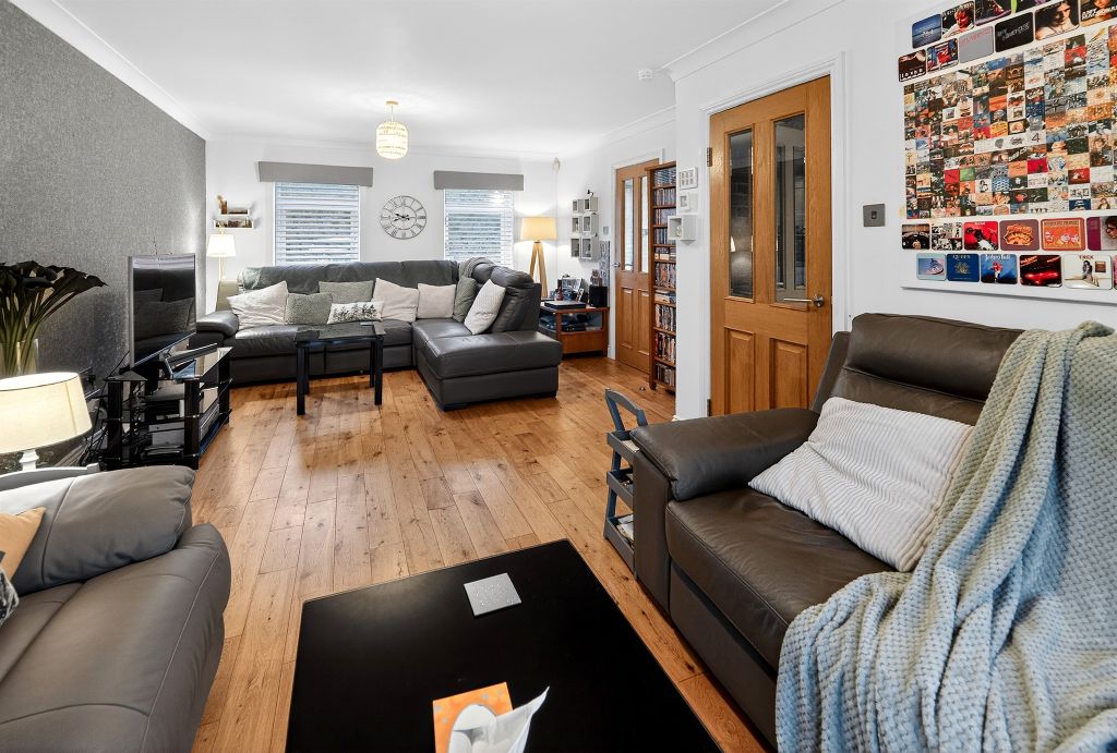 Property photo 3 of 20