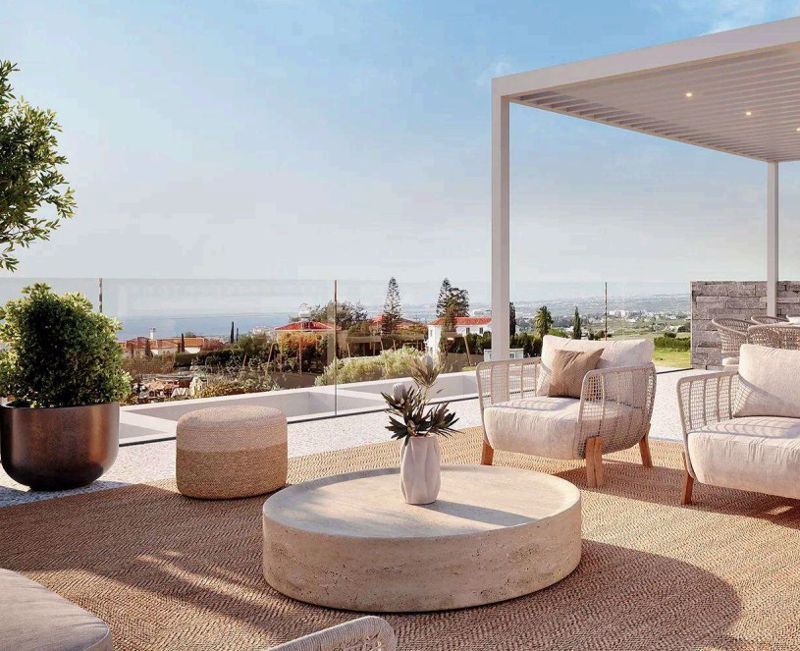Property photo 3 of 9 Roof Garden