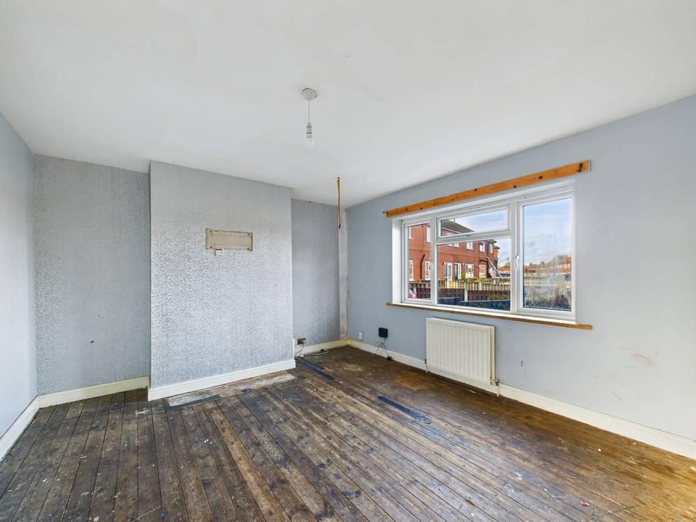 Property photo 3 of 16 Living Room