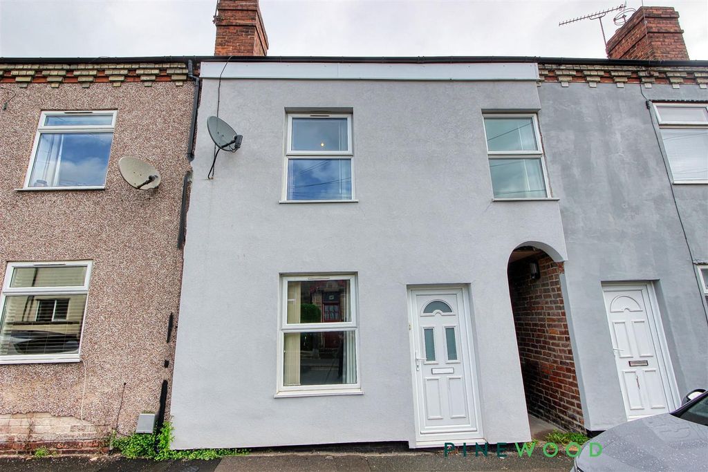 Property photo 1 of 11 Front