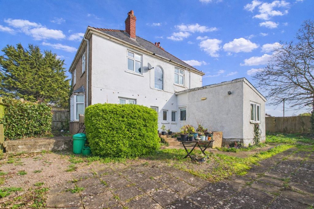 Property photo 1 of 23 Tutshill House