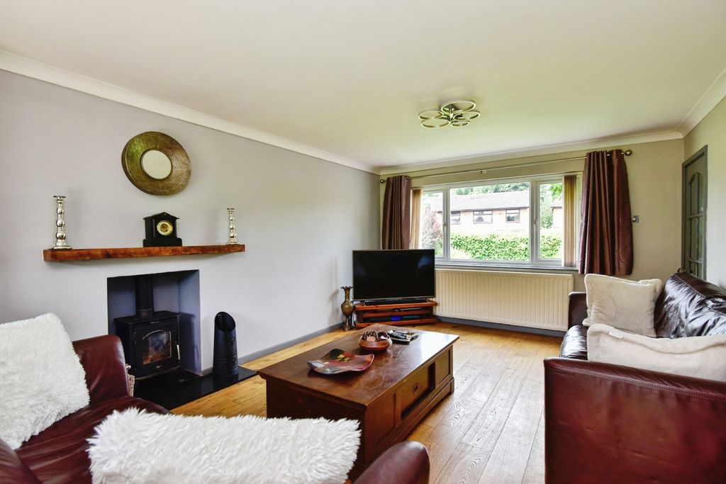 Property photo 3 of 25 Pbox-Img.Jpg