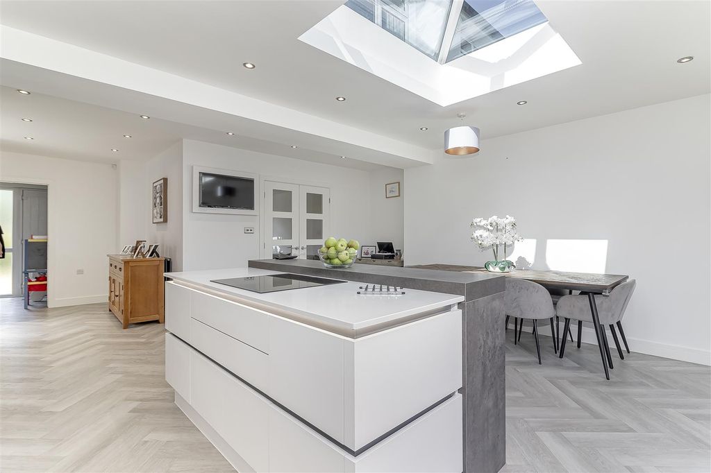 Property photo 3 of 22 Dining Kitchen - B.Jpg