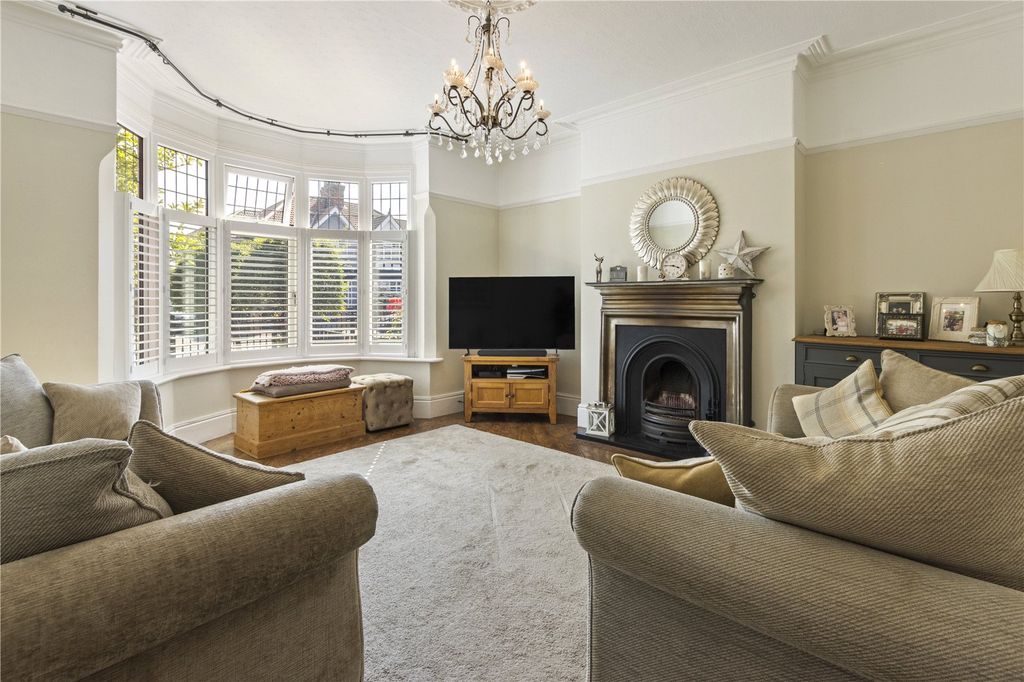 Property photo 3 of 43 Picture No. 35