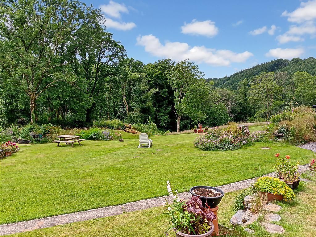 Property photo 2 of 40 Gardens And Views