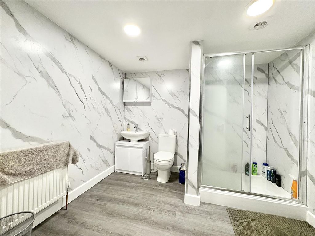 Property photo 3 of 17 Image00009.Jpeg