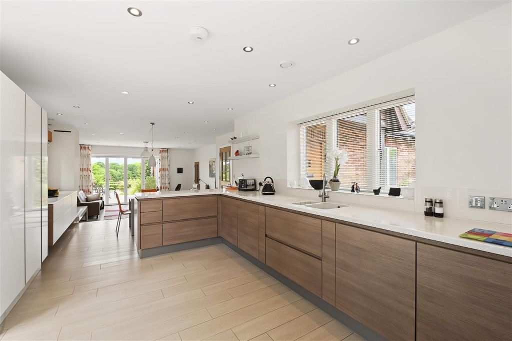 Property photo 3 of 13 Oakwood-Drive-23.Jpg