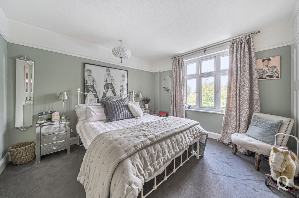 Property photo 3 of 22 86c8Bd0c-2E30-42B...