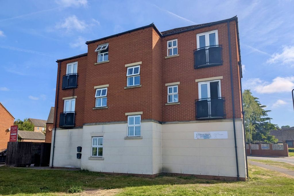 Property photo 1 of 13