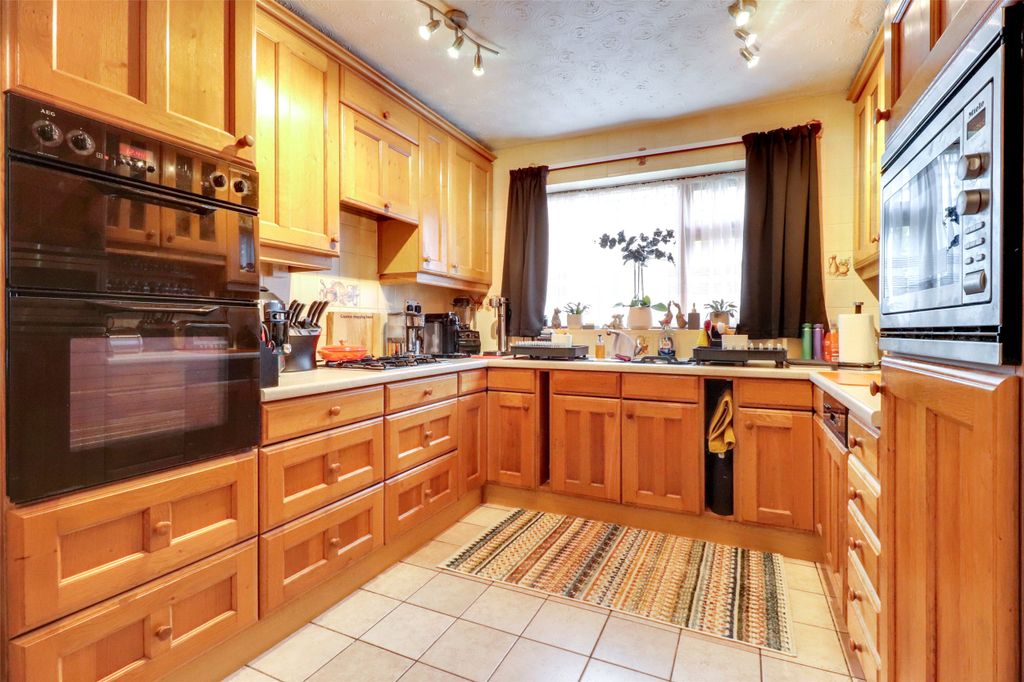 Property photo 3 of 28 Picture No. 20