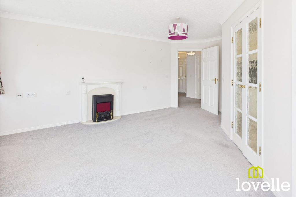 Property photo 3 of 25