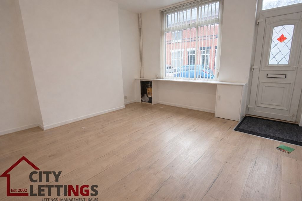 Property photo 2 of 6