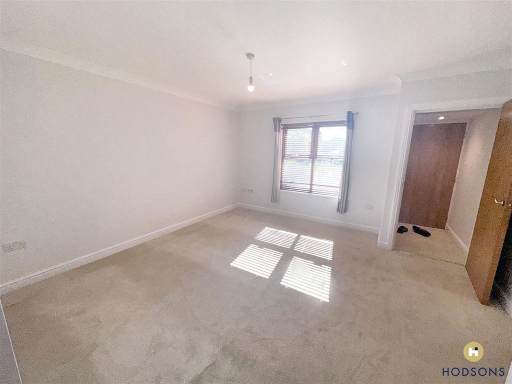 Property photo 3 of 8 Img_2728.Jpg