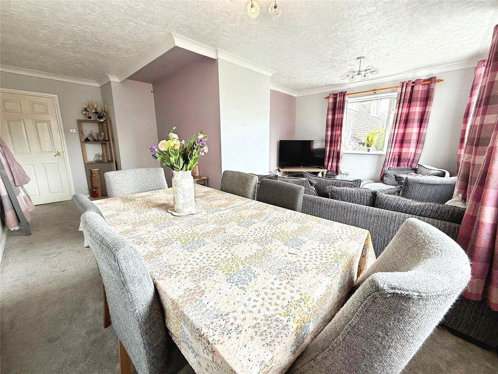 Property photo 3 of 17 Picture No. 14