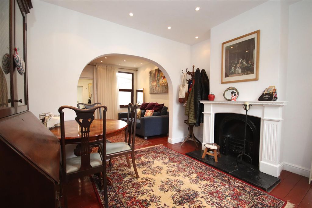 Property photo 2 of 17 Img_2954.Jpg