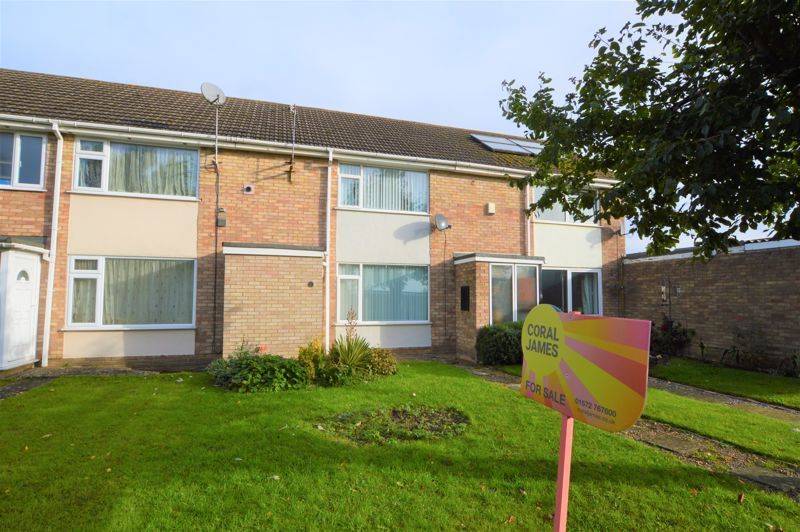 Property photo 1 of 8 Photo 7