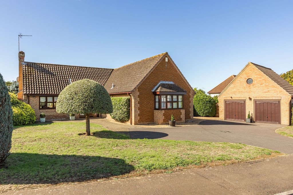 Property photo 1 of 20