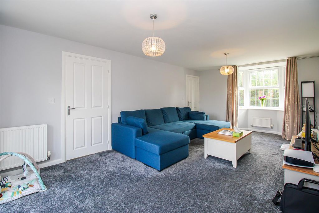 Property photo 2 of 13 Living Room