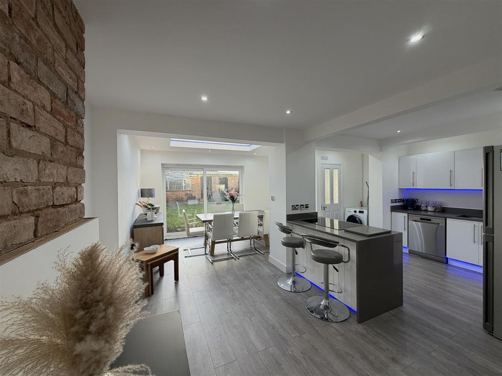 Property photo 2 of 20 Img_2913.Jpg