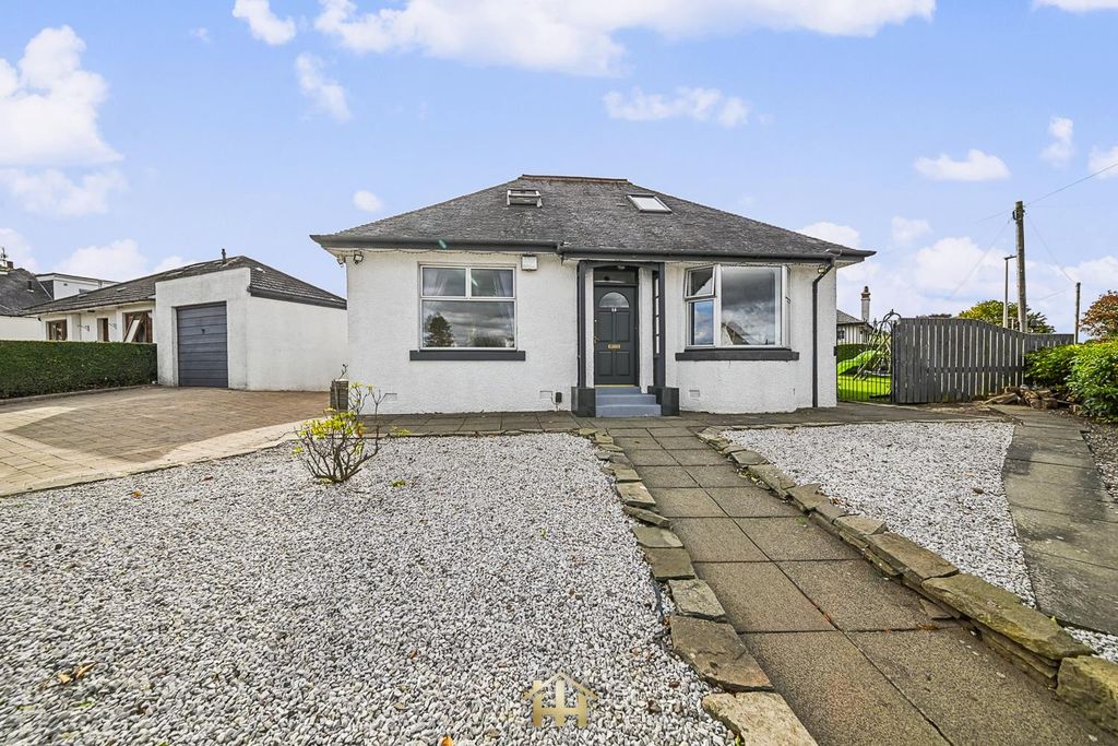 Property photo 1 of 30 14 Nairn St Dundee Dd4 7En 220926 Edit (23 Of 35).