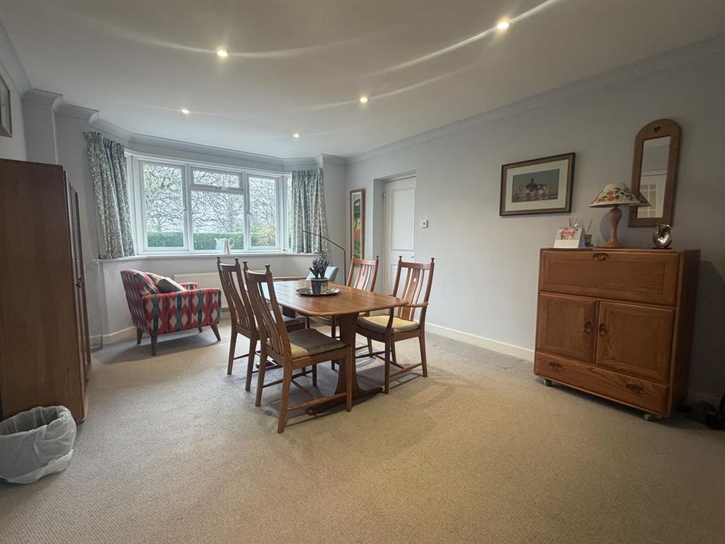 Property photo 3 of 18 Photo 35