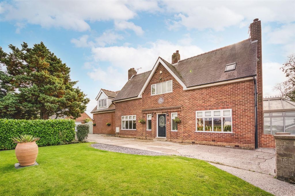 Property photo 2 of 41 Lf2B3430_Hdr.Jpg