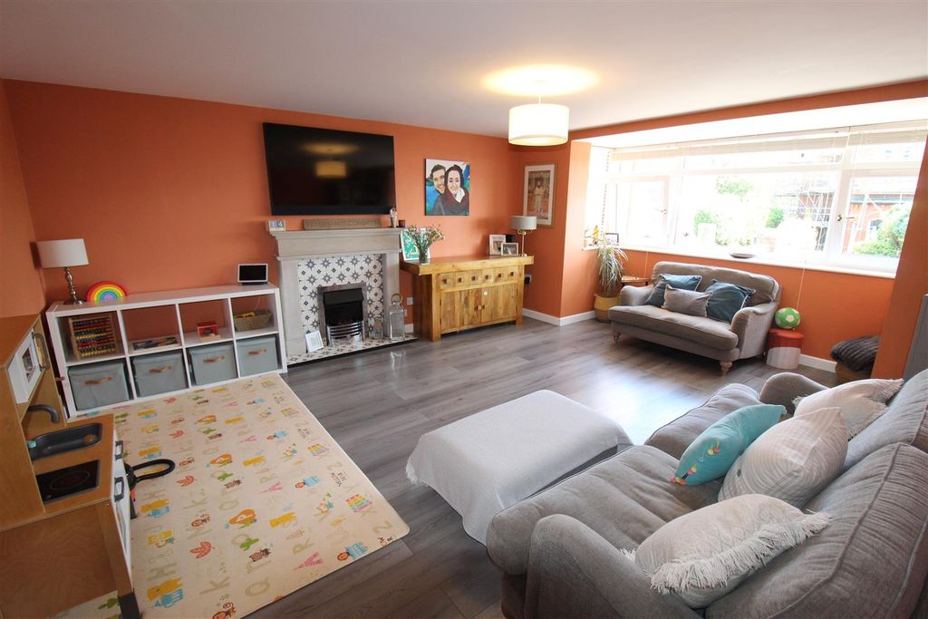 Property photo 3 of 19 Img_1106.Jpg