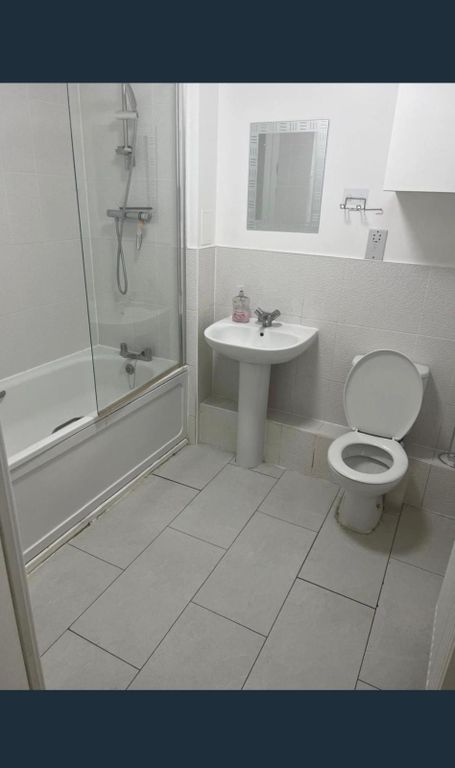 Property photo 1 of 3