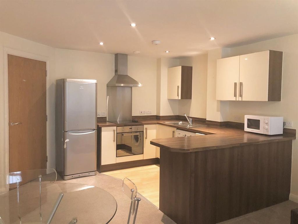 Property photo 3 of 8